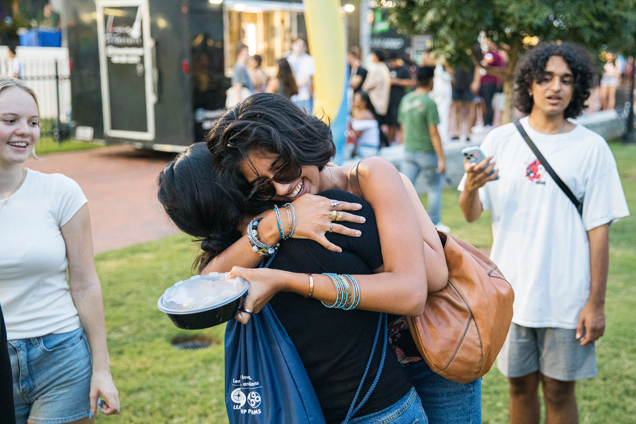 emory university students hugging brandon clifton atlanta photographer